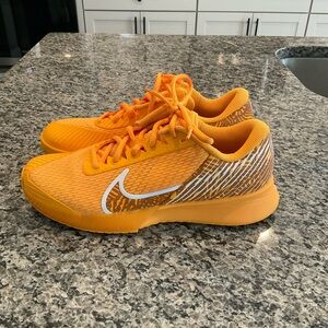 Nike Women’s Court Air Zoom Vapor Pro 2 - Size